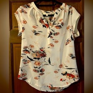 Fun2fun White Floral Split Neck Blouse